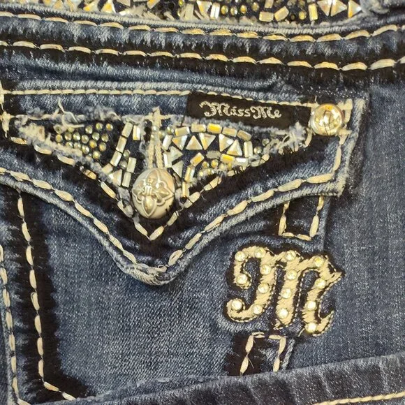 Miss Me Easy Boot Embellished Size 25 Preowned Jeans - Picture 8 of 11